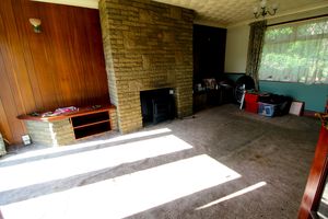 Lounge/Diner- click for photo gallery